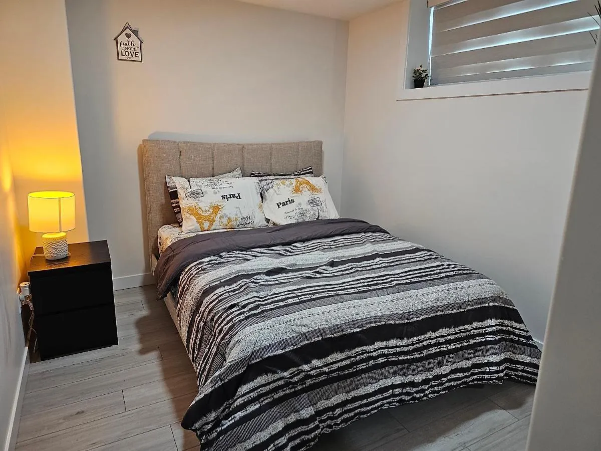 New Built House, Stay In Style Guest Suite, 2Bedroom, 2Bed, 2Bath Edmonton Canada