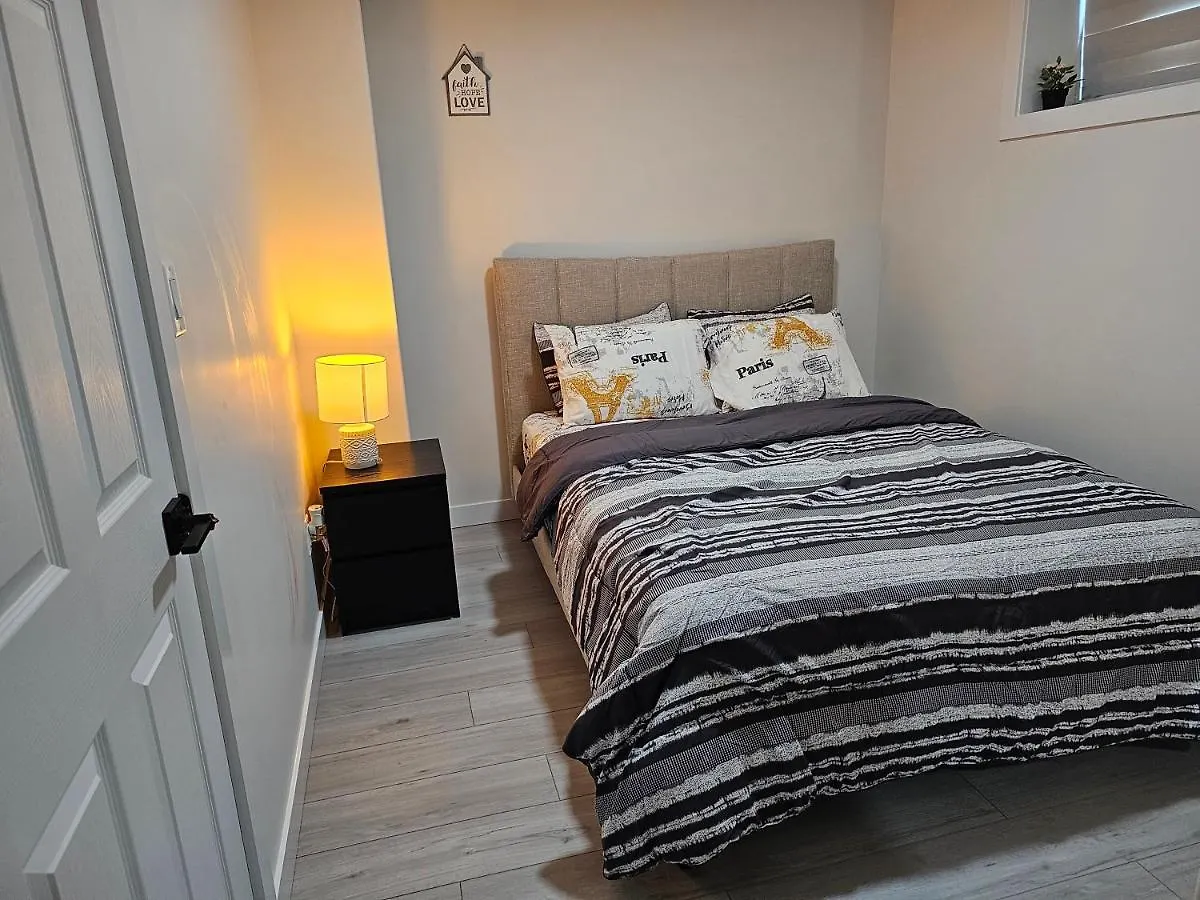 Holiday home New Built House, Stay In Style Guest Suite, 2Bedroom, 2Bed, 2Bath Edmonton Canada