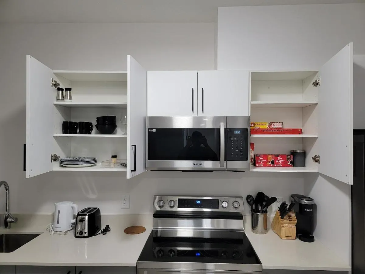 Dom wakacyjny New Built House, Stay In Style Guest Suite, 2Bedroom, 2Bed, 2Bath Edmonton